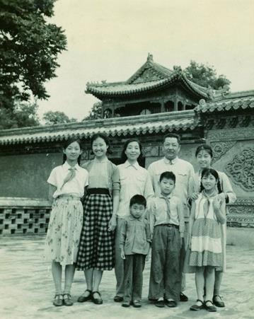 1960꣬ϰѫŮڱ԰Դϰѫ