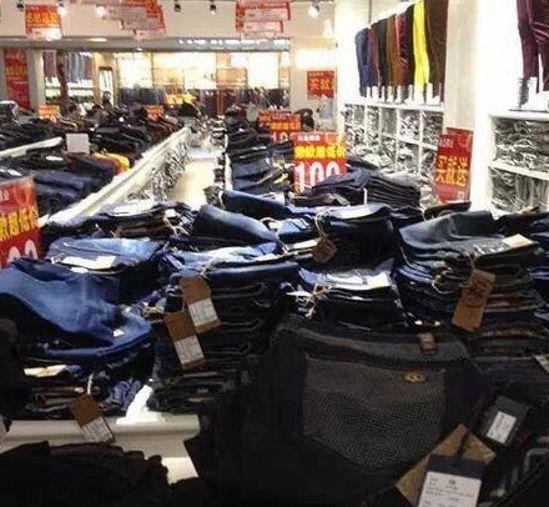 直播风口下的四季青:那些没被按斤收购的尾货