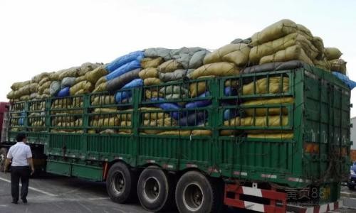 广州市花都区库存打扮批发回收【几多钱一件】